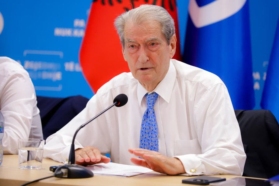 “Kërkohet një ndryshim”, Berisha zbulon nëse PD do