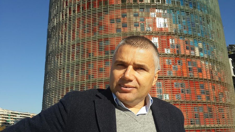 Dhunuan gazetarin në stadium, reagon klubi i Flamurtarit: Agjentë