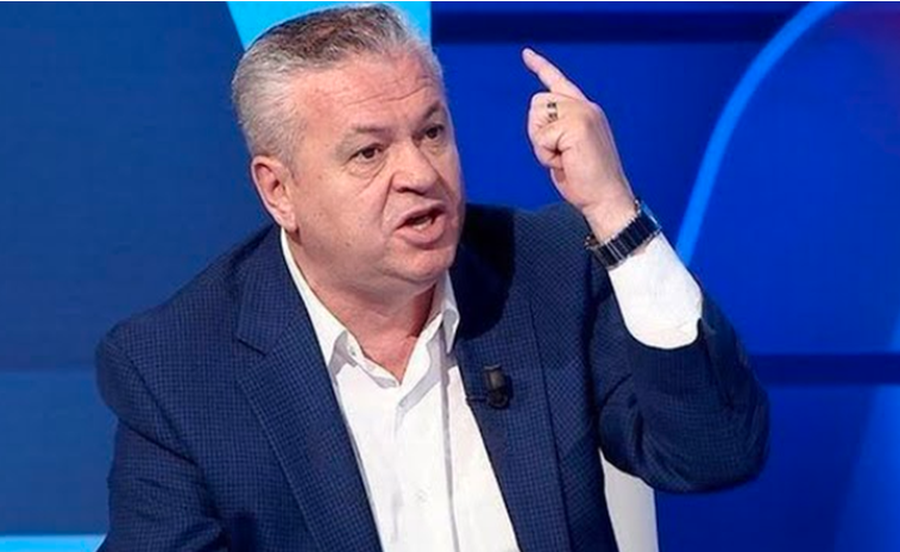 ‘’Tufë brumbujsh’’, Murrizi përmend me emra