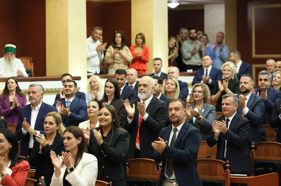 “Diella” trazon Kuvendin, seanca ‘maratonë’ zgjat