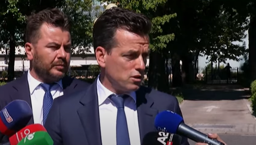 PS votoi qeverinë pa debat, Shehaj: Fjala e Diellës, provokim