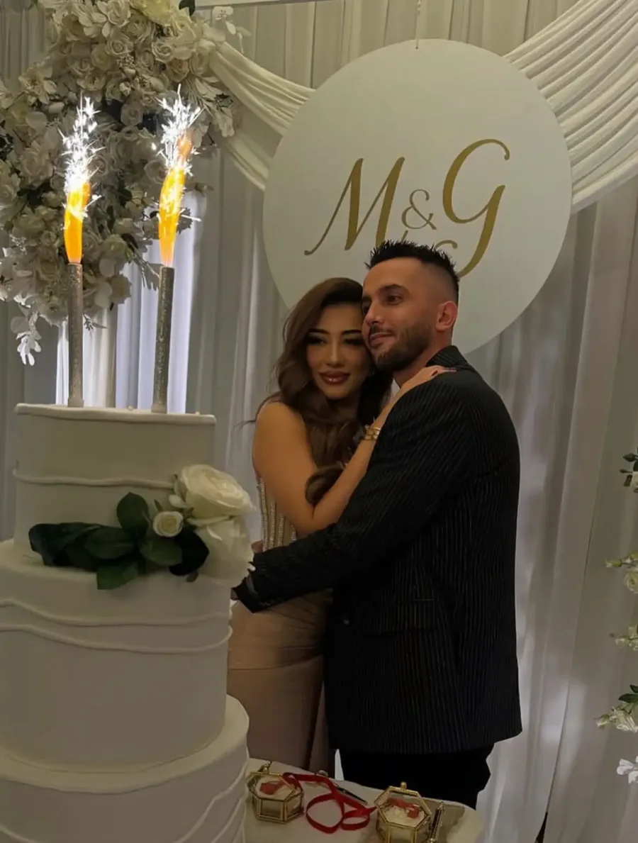 FOTOT/ Pas propozimit romantik, fejohet këngëtarja Melinda Ademi
