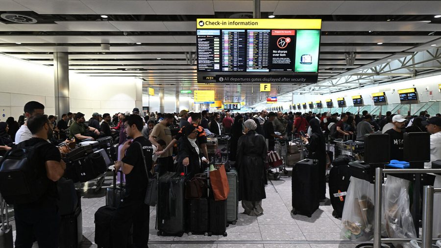 "Dorë" ruse në sulmin kibernetik në Heathrow? Gjysma e