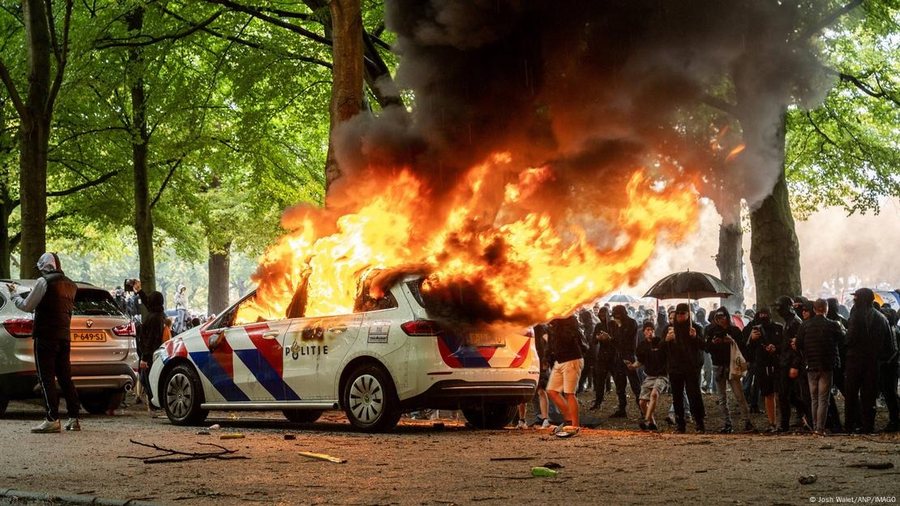 Hagë: Protesta të dhunshme kundër politikave të azilit
