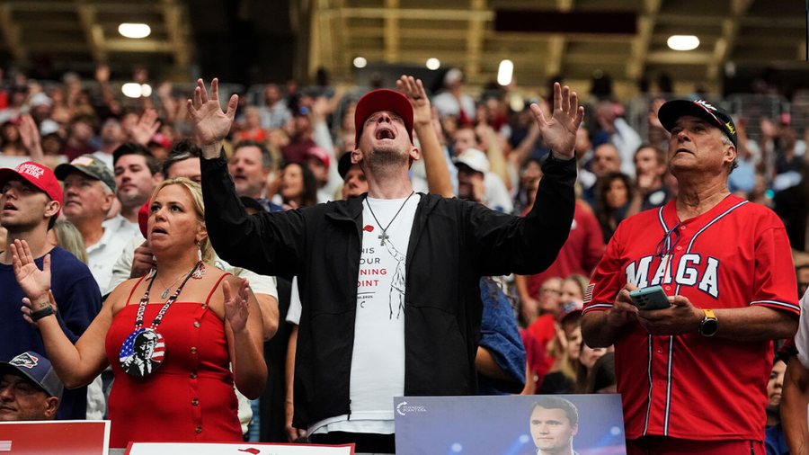 Lamtumira e fundit e Charlie Kirk! Ceremonia funebre nën masa ekstreme