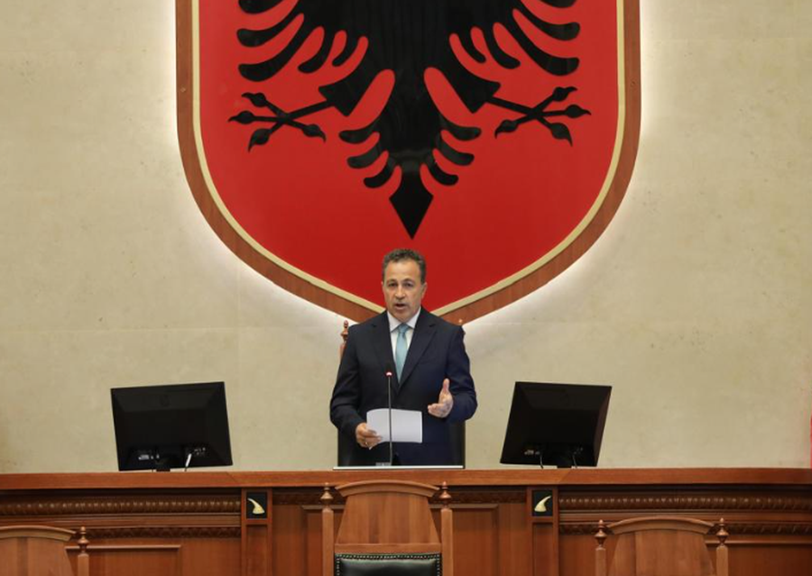 Peleshi mbledh sot krerët e grupeve parlamentare, PD kërkon shkarkimin