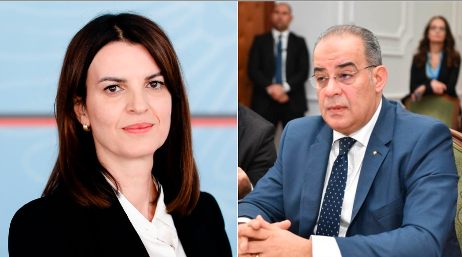 Shkarkoi zëvendësin e saj se u kap duke pirë cigare në