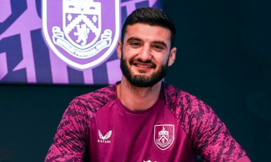 'Broja ka vite që s'luan rregullisht', trajneri i Burnleyt