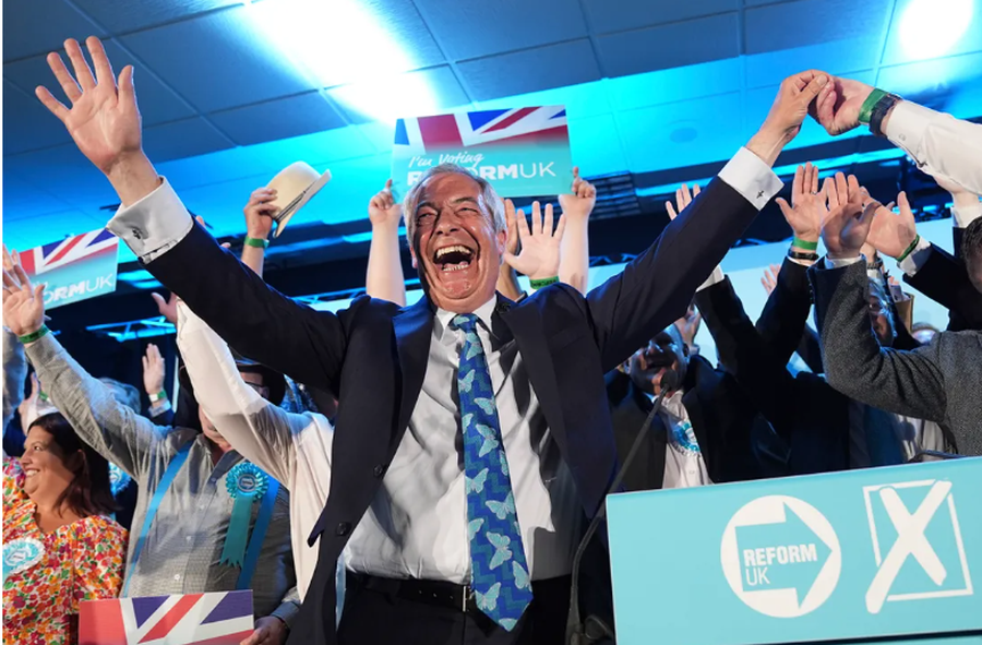 Tronditen laburistët, Nigel Farage drejt rrugës për t’u