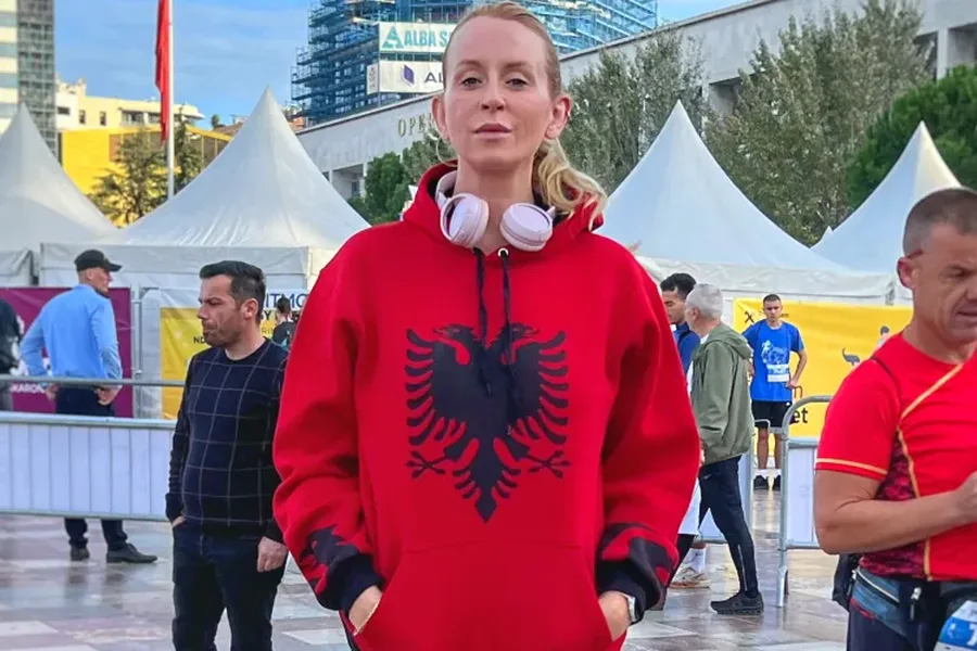 Gazetarja britanike Alice Taylor rrëfehet për People: Shqipëria