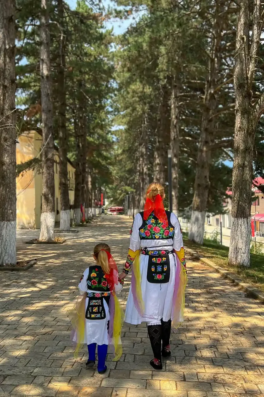 Gazetarja britanike Alice Taylor rrëfehet për People: Shqipëria