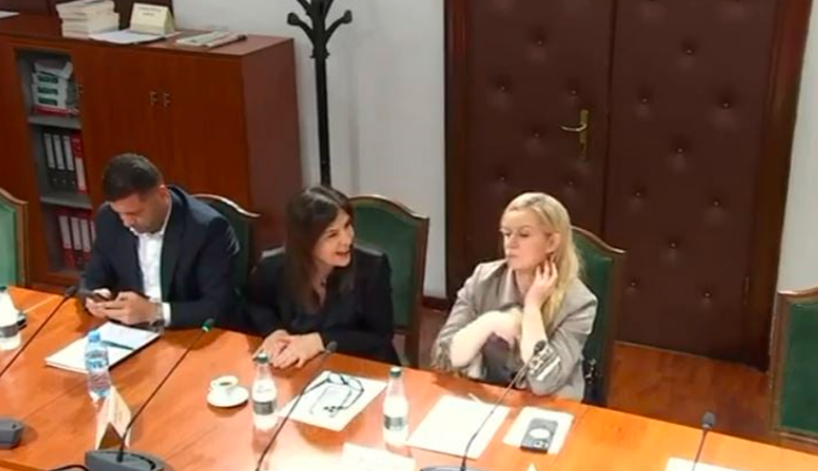 ‘’Ta relaksojmë pak’’, Topalli e merr me