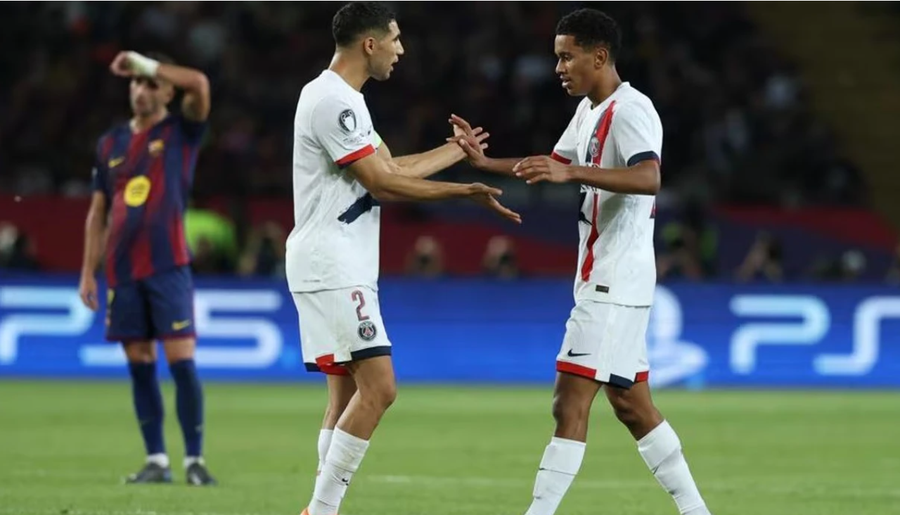 Barcelona e pafat, PSG fiton me përmbysje në Champions
