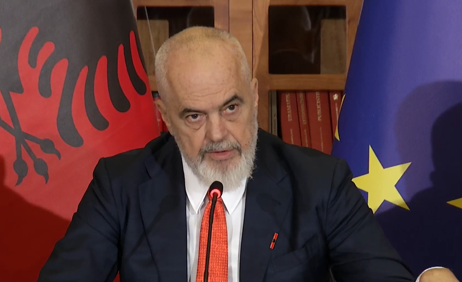 “Asnjëri nuk ka të drejtë të bëjë asgjë