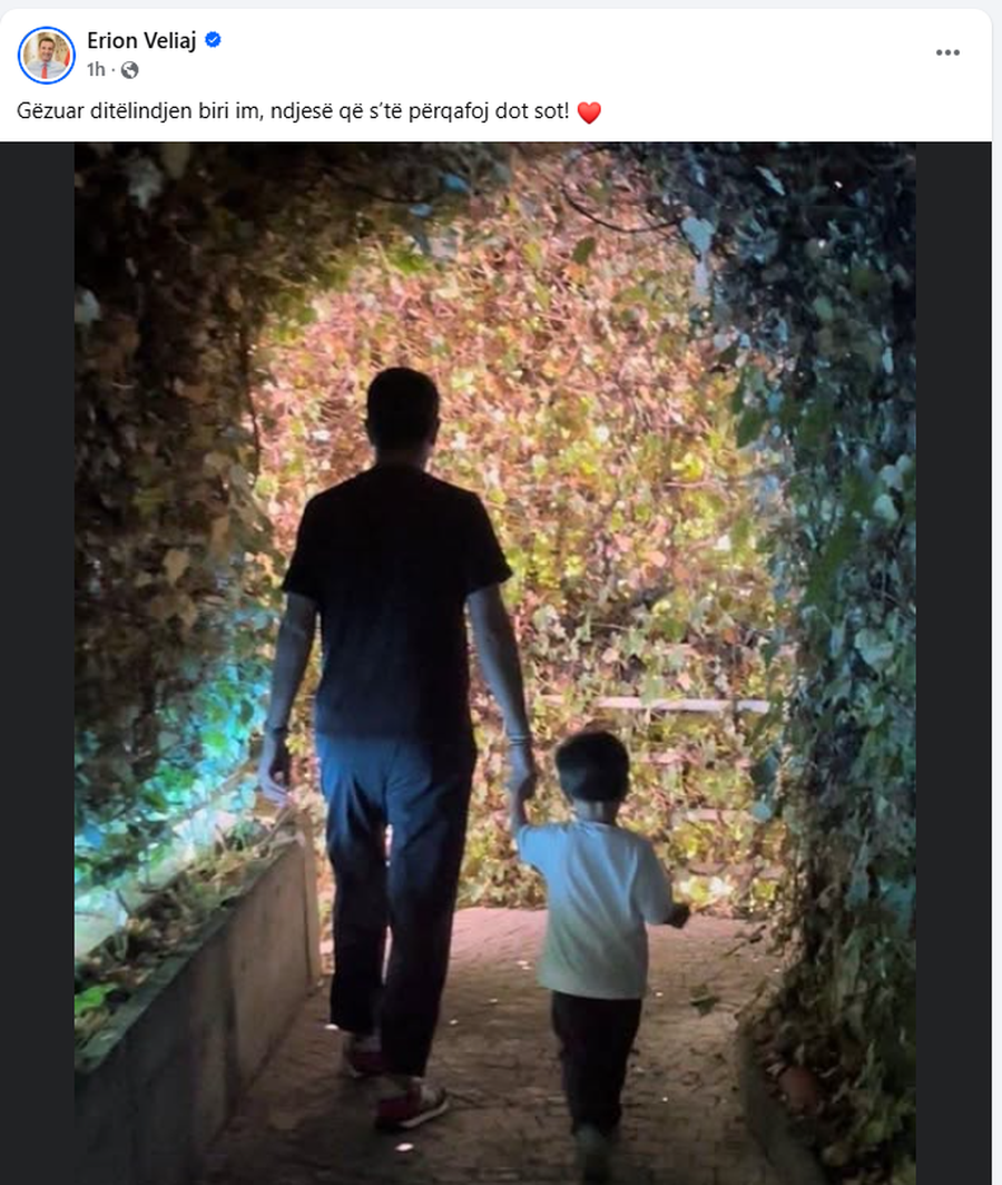 FOTO/ "Ndjesë që s'të përqafoj dot", Veliaj