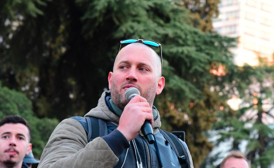 Pas mbështetjes nga opozita, një tjetër parti e re del krah