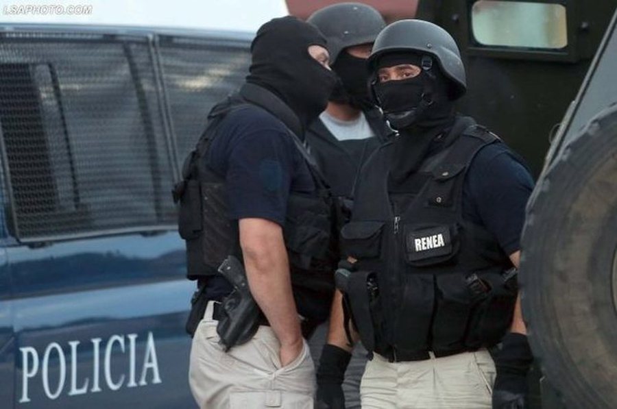 Operacioni blic në Elbasan, 11 të ndaluar mes të shoqëruarve