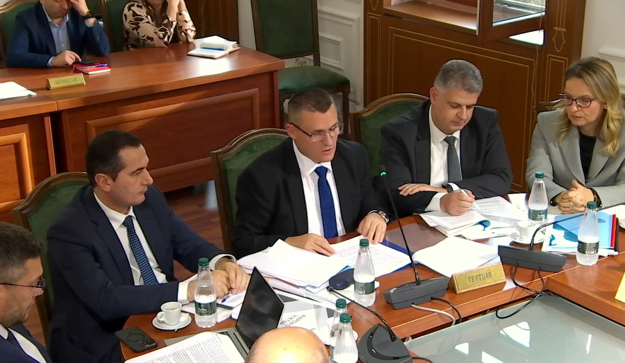 Dumani: Pastrimi i parave dhe abuzimi me tendera në administratën