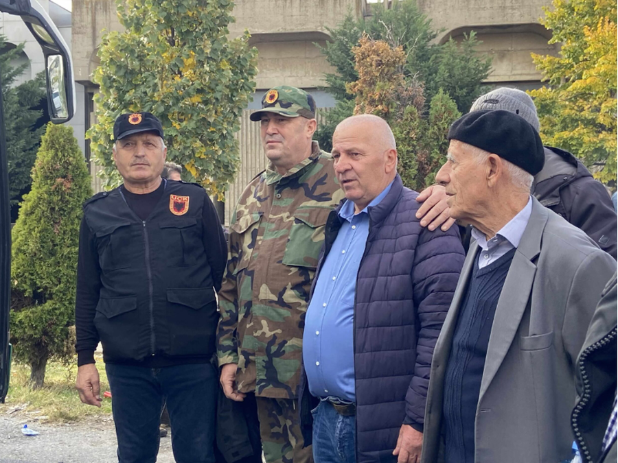 Protesta për UÇK-në në Tiranë, 60 autobusë nisen