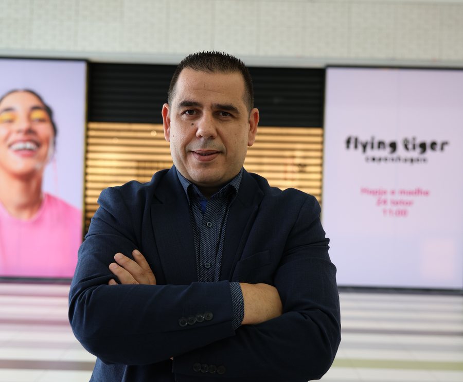 Vetëm pak ditë para hapjes së dyqaneve të para të