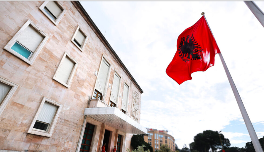 Rishikohet për herë të tretë buxheti, 97 mln euro bonus