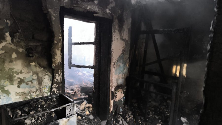 FOTO/ Pas ngjarjes tragjike, digjet një tjetër shtëpi në