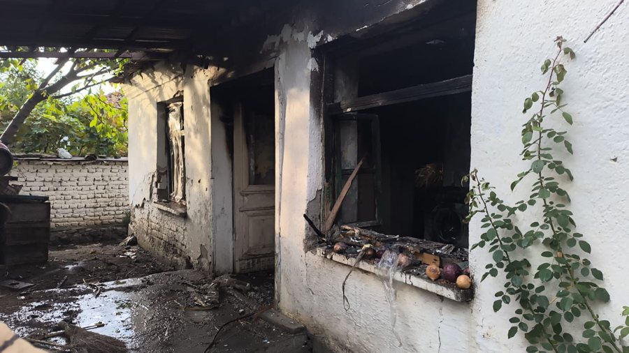 FOTO/ Pas ngjarjes tragjike, digjet një tjetër shtëpi në