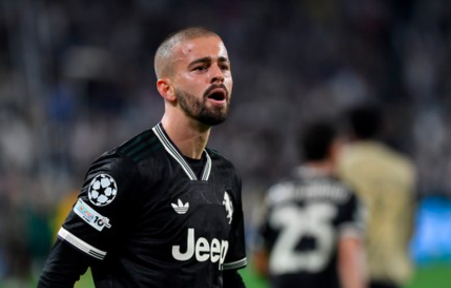 Ish-futbollisti i njohur ‘godet’ futbollistin shqiptar: S’ka