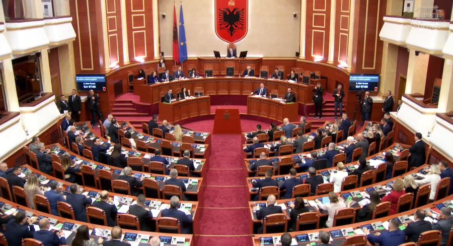 PS dhe PD bëhen bashkë në votimin për komisionet e