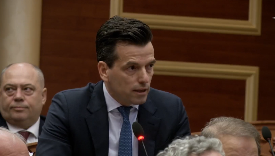 Miratimi i ‘Zgjedhores’, Shehaj shpërthen ndaj PS e PD: Keni