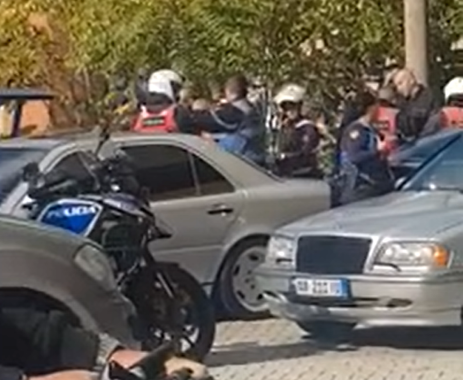 VIDEO/ Ç’po ndodh te ish-Parku? Policia dhe efektivët e
