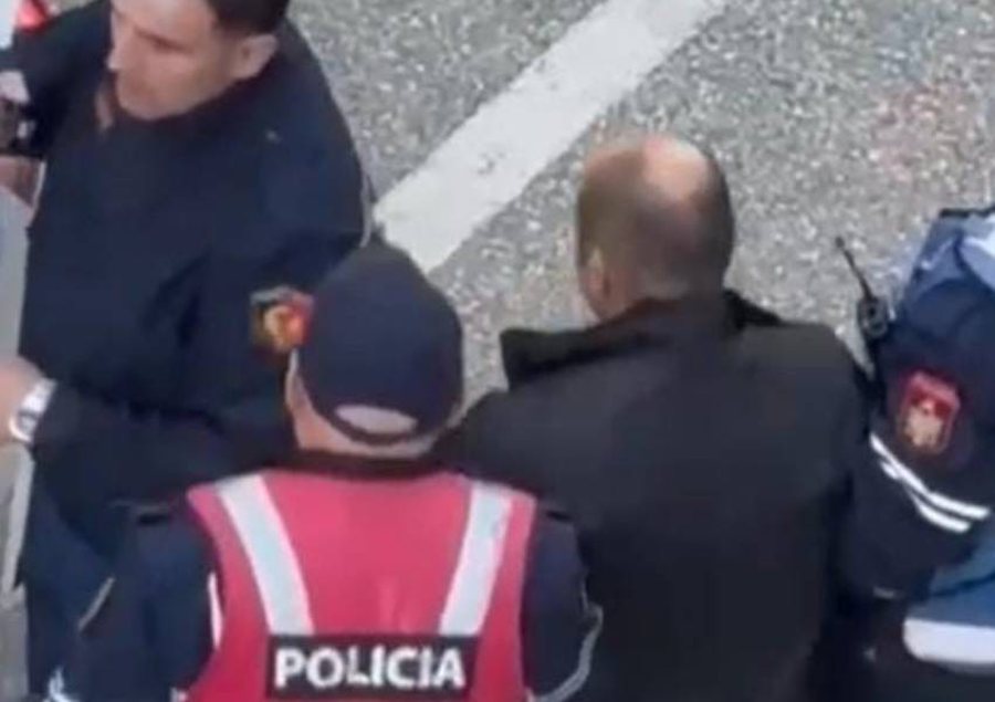 Sherri te Komuna e Parisit/ Picieri vret kuzhinierin, arrestohet autori! 41