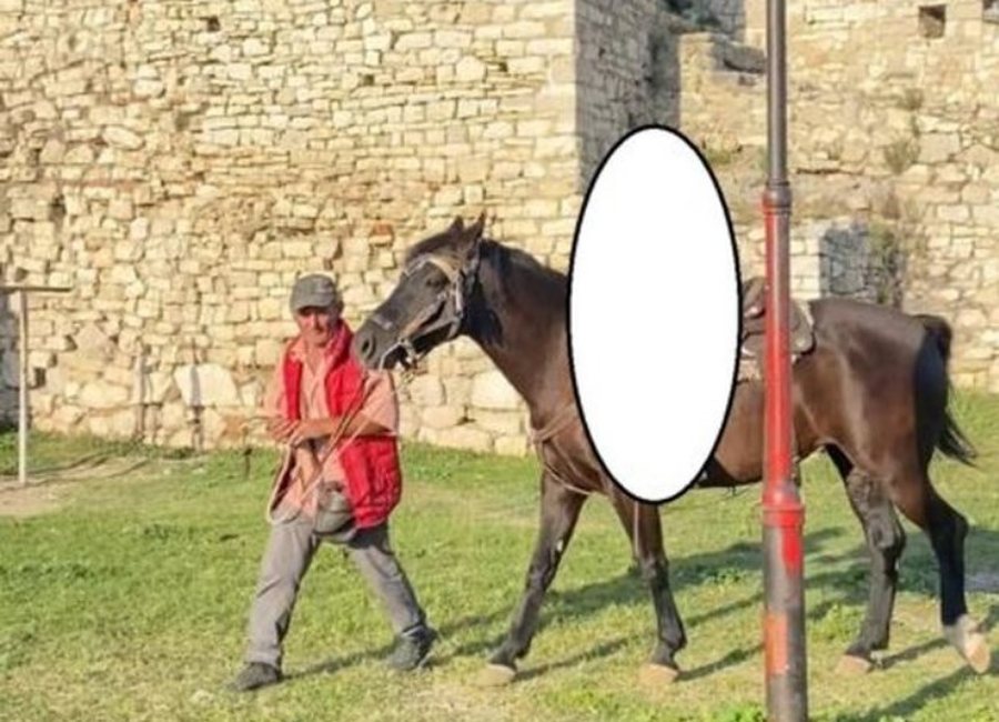 Publikohet fotoja e autorit të vrasjes në Berat, goditi