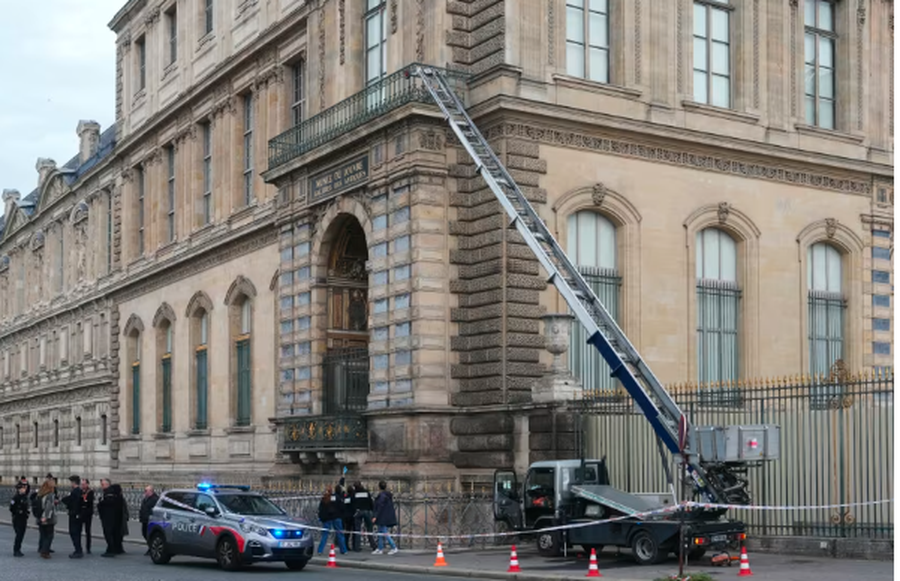 Brenda 7 minutash vodhën bizhuteri me vlerë dhjetëra mln euro, 2