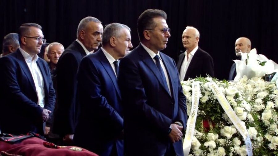 Lamtumirë Fatos Nano! Fjalët e fundit të Xhoanës, të