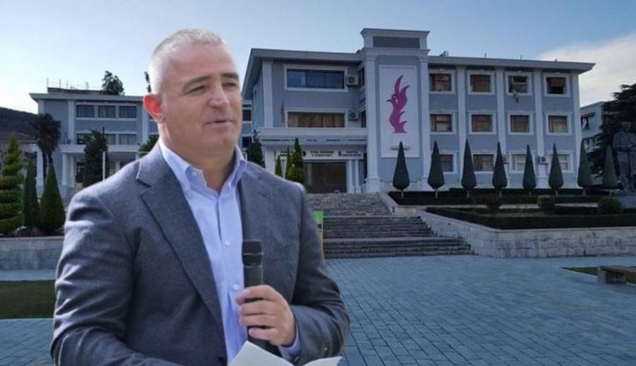 Jugu nën këmbët e Sakove/ Njëri vëlla fushatë