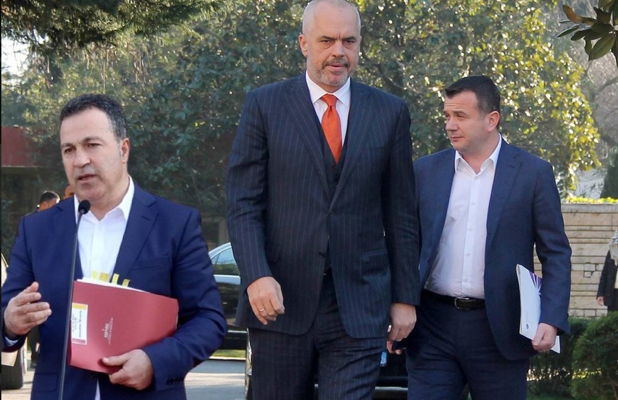 Rama thërret Ballën dhe Peleshin në kryeministri