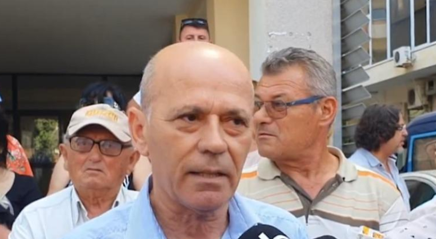 Mashtroi klientët dhe u mori 200 mijë euro për të blerë