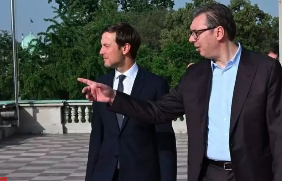 New York Times: Vuçiç miraton ligjin e ri dhe i dhuron