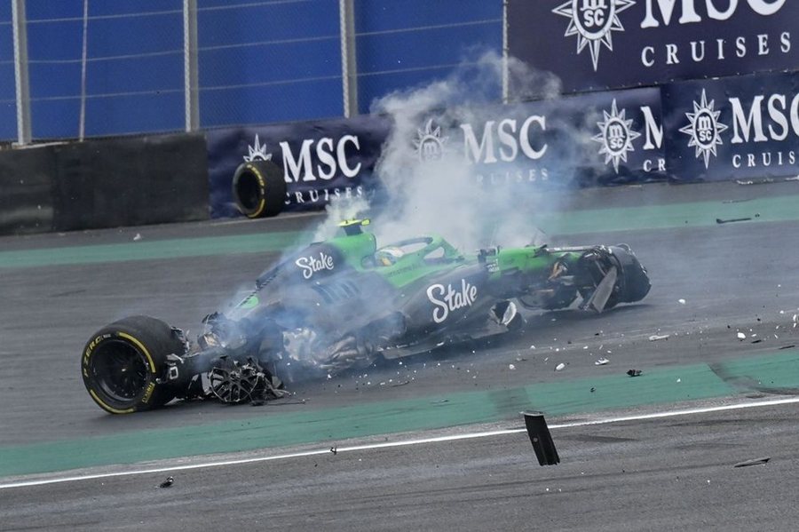 VIDEO - Aksidenti i frikshëm / Gabriel Bortoletto shpëton mrekullisht