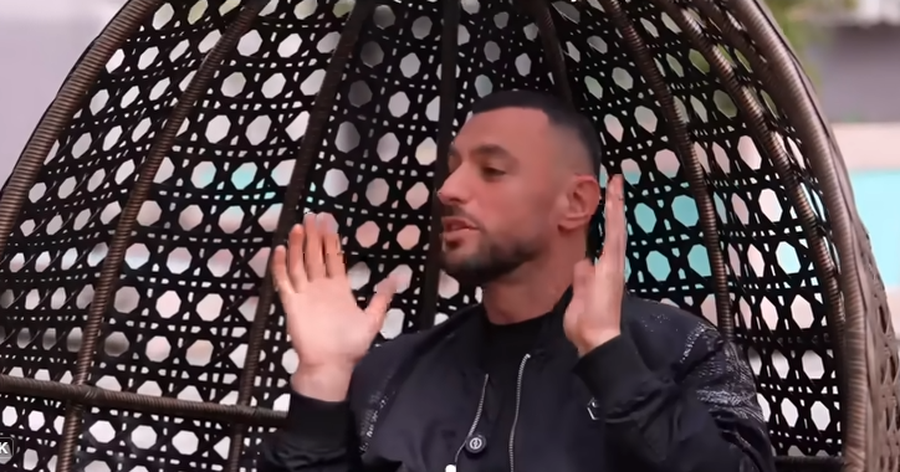 U kap nga Jozi dhe u detyrua ta puthte, Stresi: U tregova strateg për