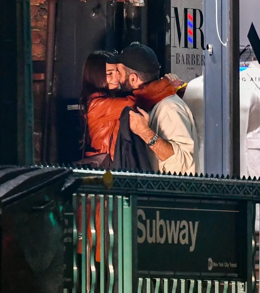 FOTO/ Pas ndarjes me Dua Lipën, regjisori Romain Gavras kapet në