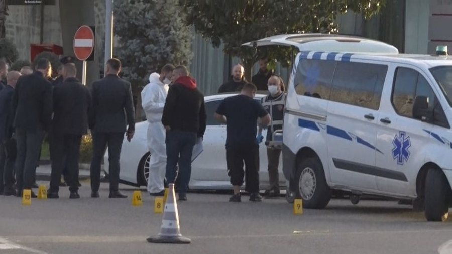 Atentati në Rinas, autorët zbritën nga makina dhe qëlluan