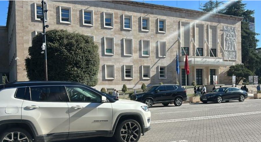 Rama mbledh në kryeministri ambasadorët evropianë, i