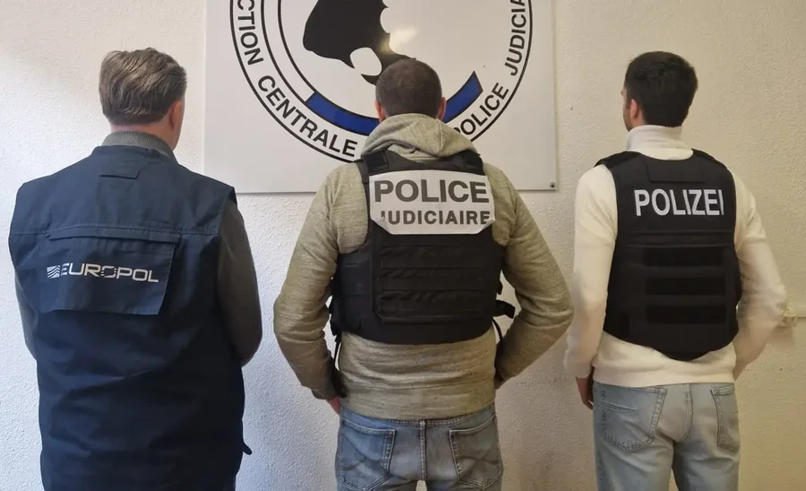 Europol arreston një grup mercenarësh me pagesë që po