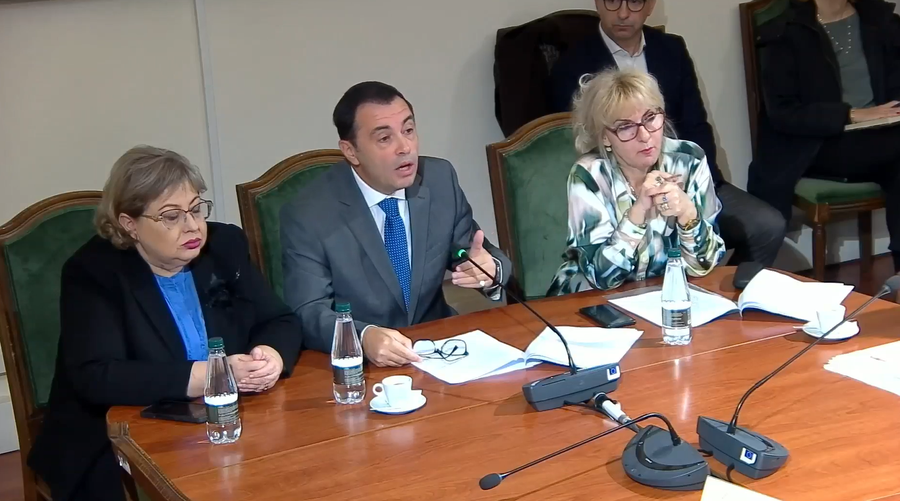 “7 veta nëpër zyra si sardele”, kreu i