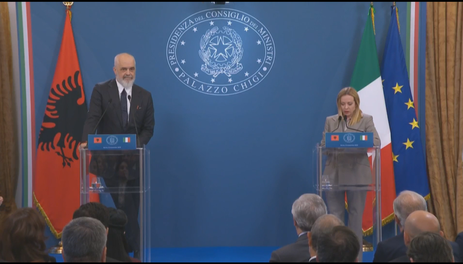 Samiti Shqipëri-Itali/ Mbledhja mes dy qeverive në Romë, firmosen