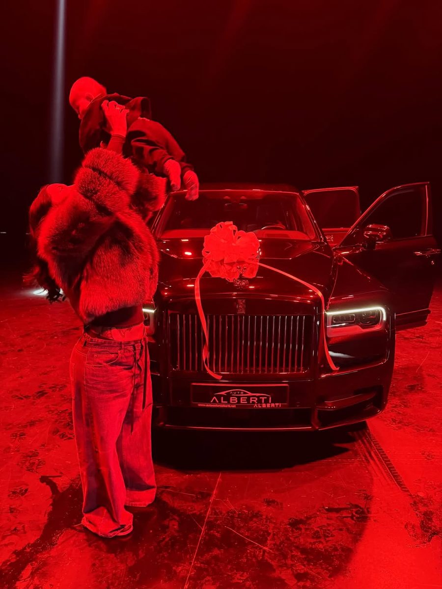 Dafina Zeqiri merr dhuratën me çmim marramendës nga