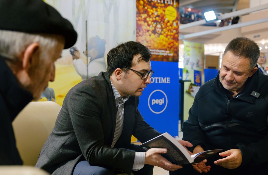 Samir Mane në Panairin e Librit 2025: “Fjalori i Teknologjisë