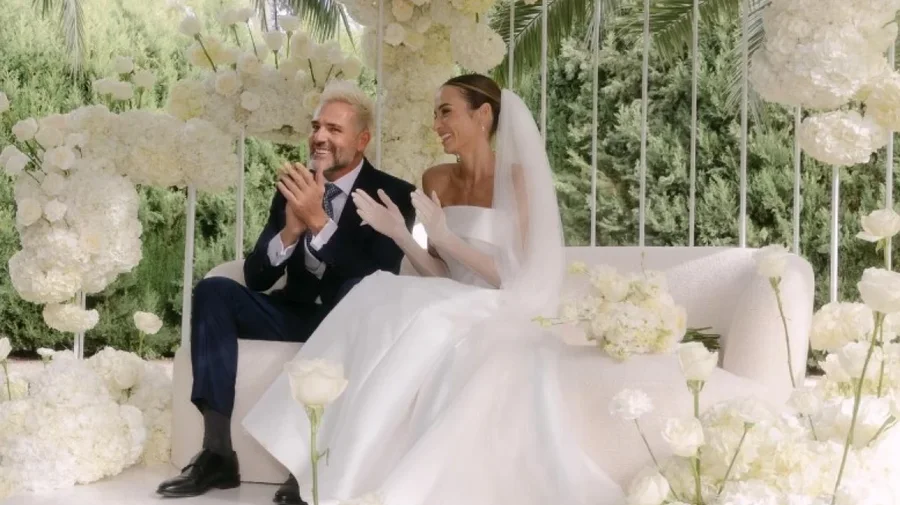 E njohu përmes rrjeteve sociale, ish-portieri i Valencias martohet për